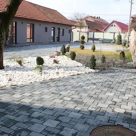 Apartament Travel La Casa Piano House,Cu Parcare Alba Iulia Exterior photo